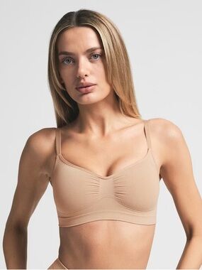 SKIMS Seamless Sculpt Bralette